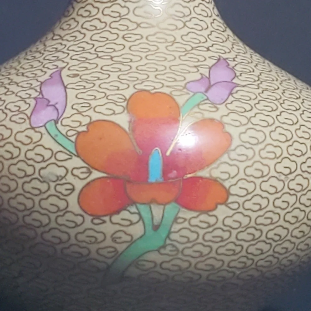 Handcrafted Chinese Floral Cloisonné Enamel 6.5